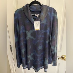LuLaRoe Aubrey 3x tye dye top